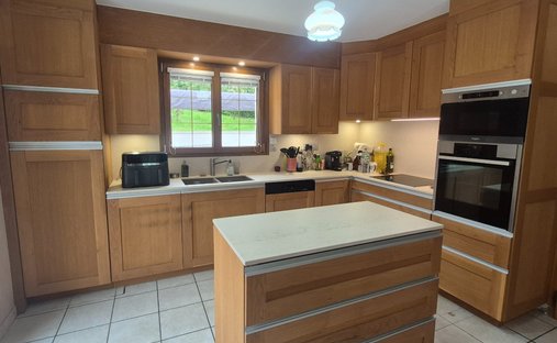 Castle for Sale in Le Gua, Nouvelle-Aquitaine, France