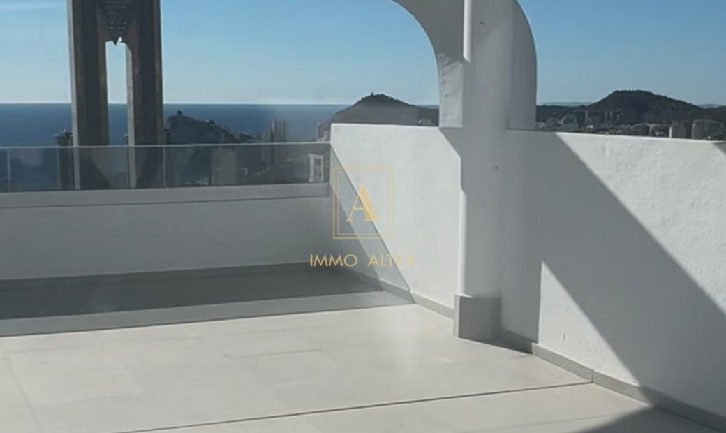 Ready To Move In Luxury Penthouse Where In Benidorm, Valencian ...