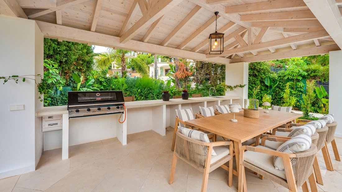 Villa in Benahavis, Andalusia, Spain 3 - 16811396