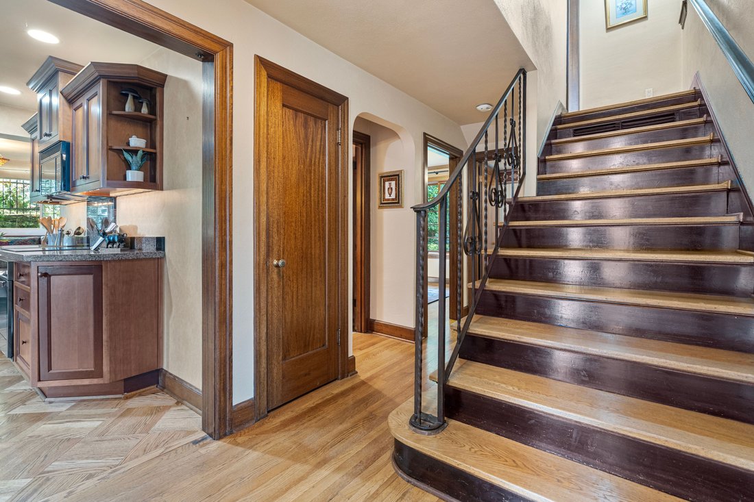 House in Tacoma, Washington, United States 2 - 16812175