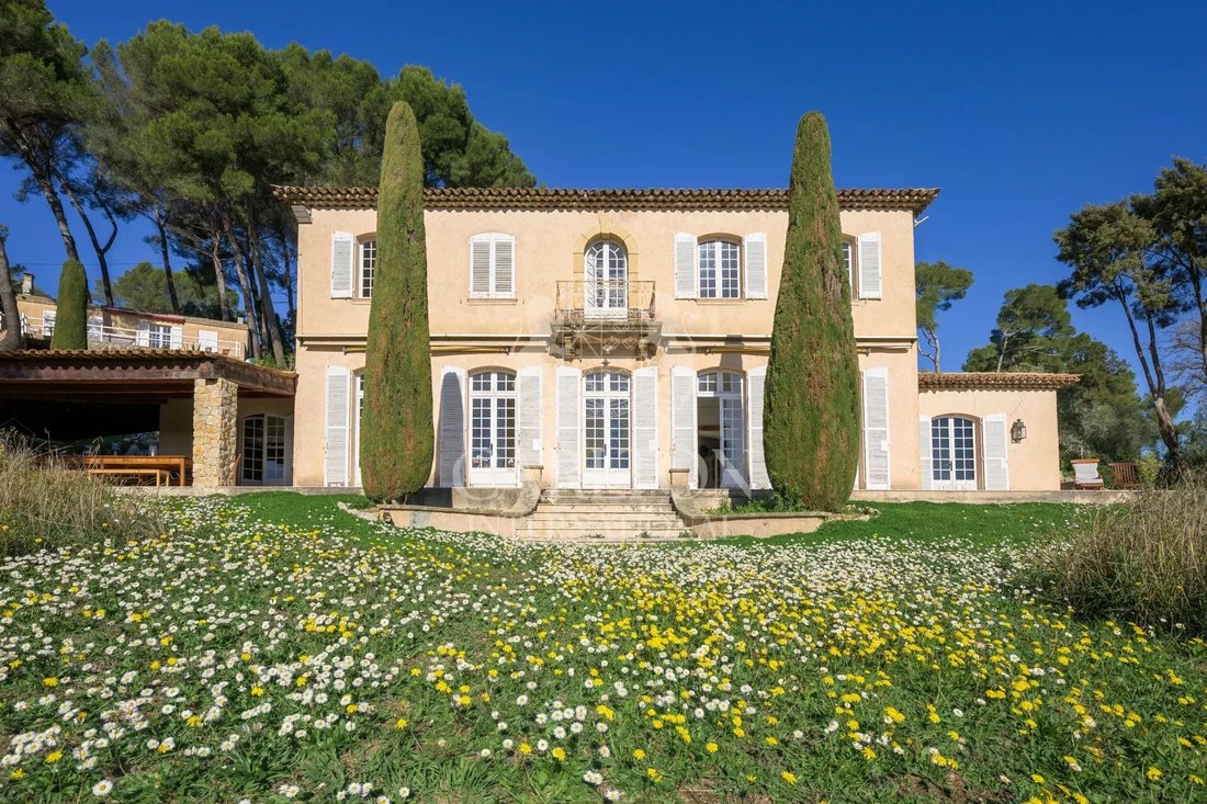 Villa in Mougins, Provence-Alpes-Côte d'Azur, France 3 - 16810123
