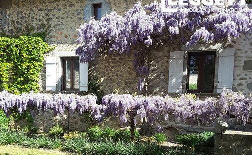 House in Saint-Barthélemy-de-Bussière, Nouvelle-Aquitaine, France 1
