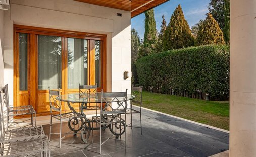 Castle for Sale in Hortaleza, Madrid, Spain