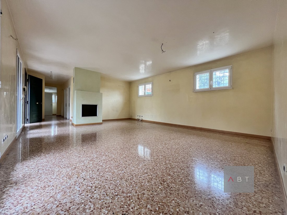 House in Arcella, Padua, Veneto 3 - 16812429