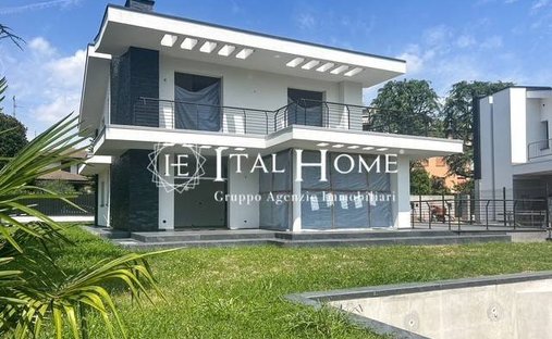 Villa in Inverigo, Lombardei, Italien 1