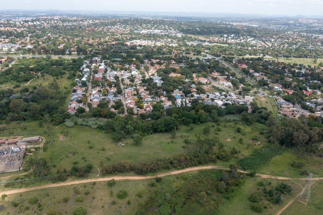 Land in Sandton, Gauteng, South Africa 3 - 16810994