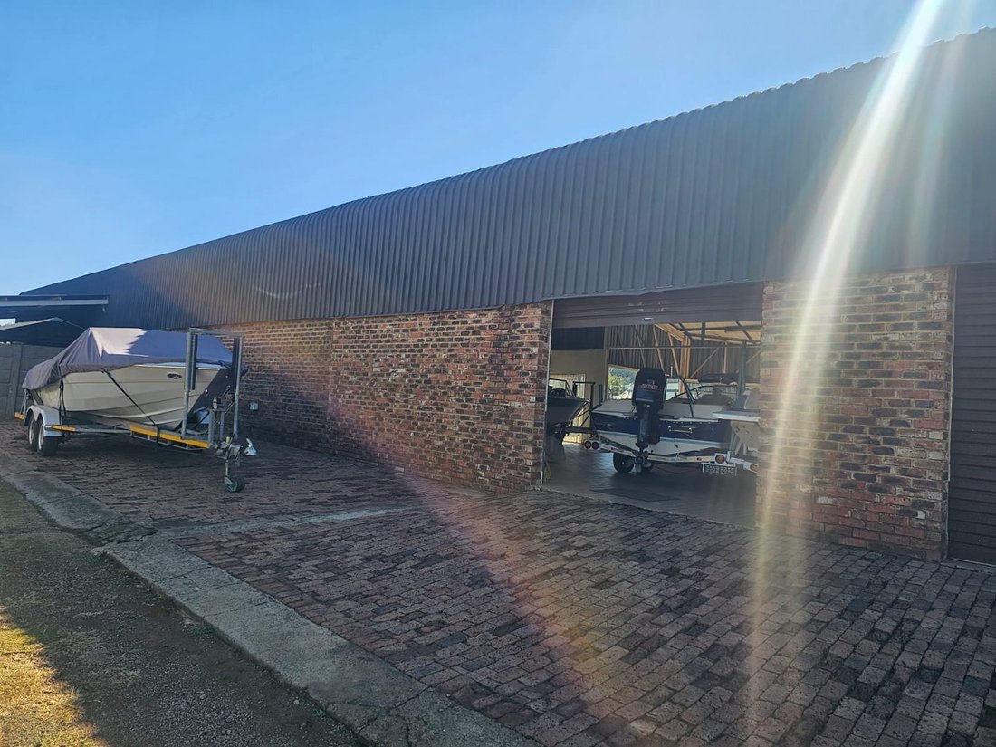 Farm Ranch in Vanderbijlpark, Free State, South Africa 3 - 16809539