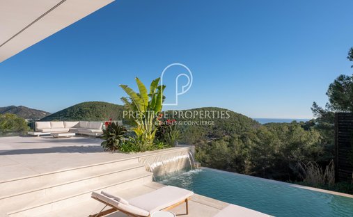 Villa in Roca Llisa, Santa Eularia des Riu, Balearic Islands 1