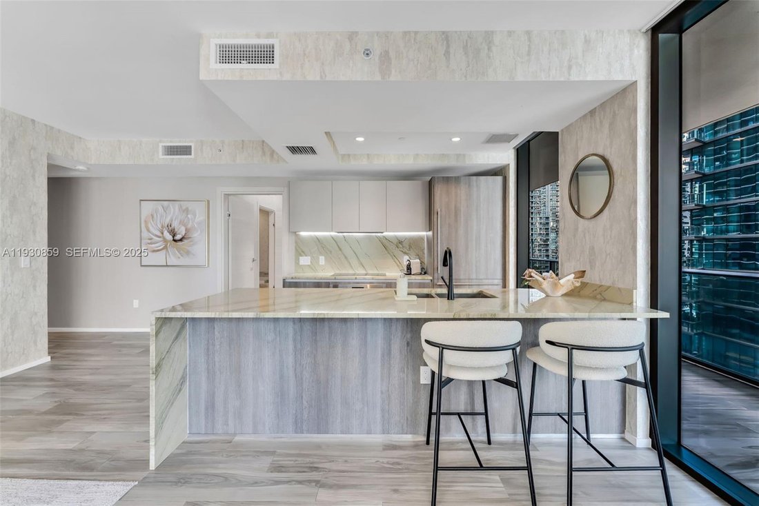Condo in Miami, Florida, United States 2 - 16812138