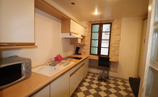 Castle for Sale in Valence, Auvergne-Rhône-Alpes, France