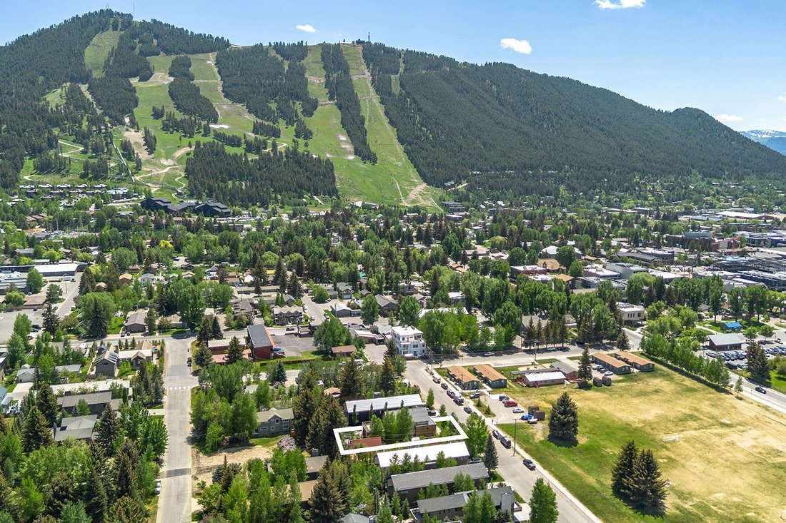 House in Jackson, Wyoming, United States 3 - 15970246