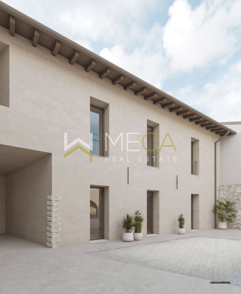 Villa in Manerba del Garda, Lombardy, Italy 2 - 16811682