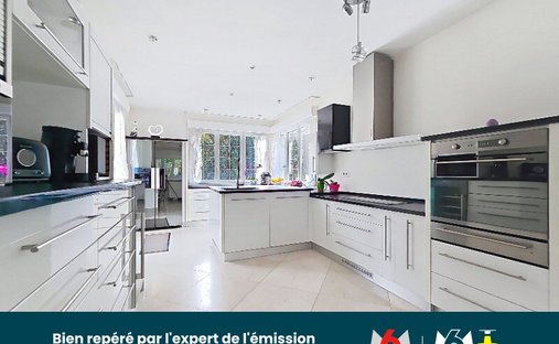 A 17th Century Chateau, Partly Renovated And With Over 21 Hectares Of Grounds, Nestled In A