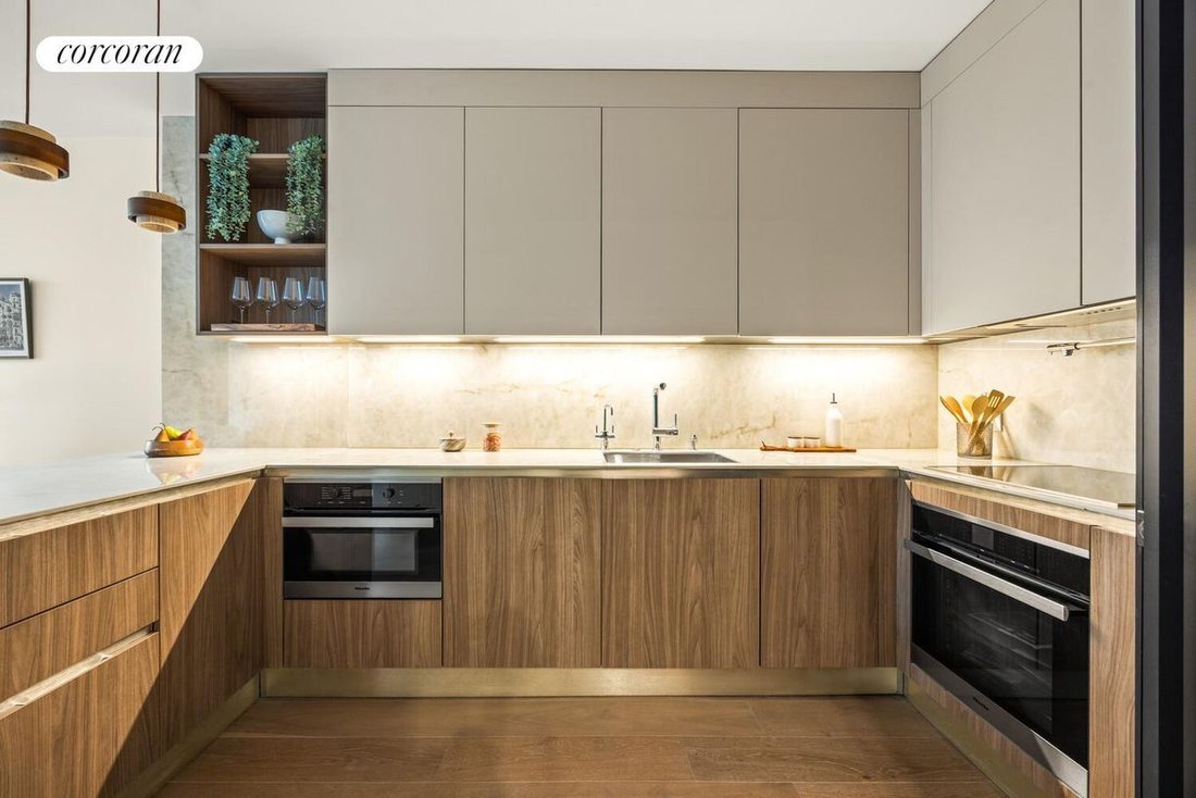 Condo in New York, New York, United States 1 - 16810379