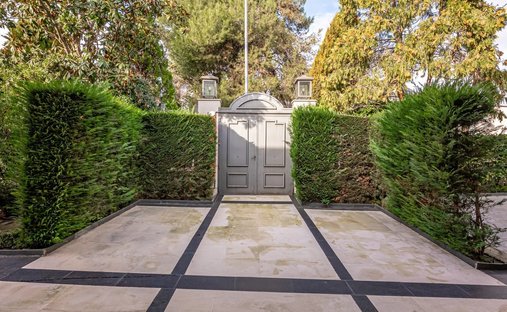 Castle for Sale in Hortaleza, Madrid, Spain