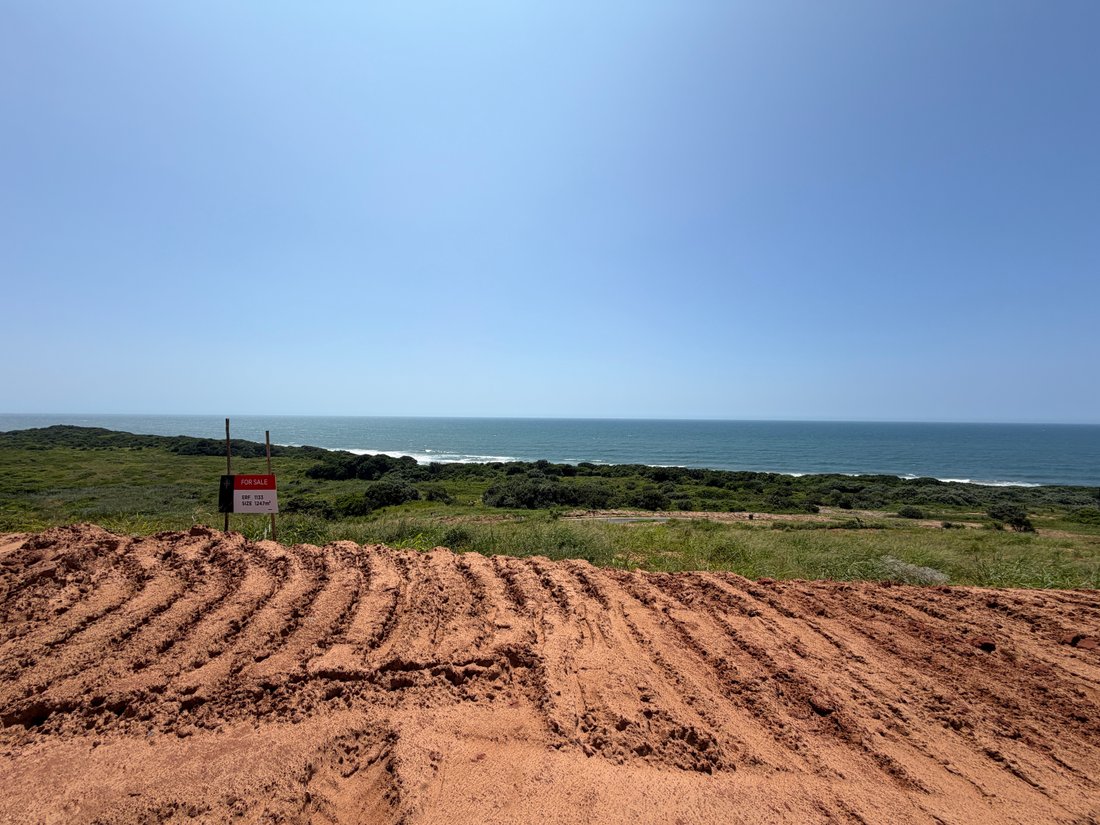 Land in Port Zimbali, KwaZulu-Natal, South Africa 1 - 16810995
