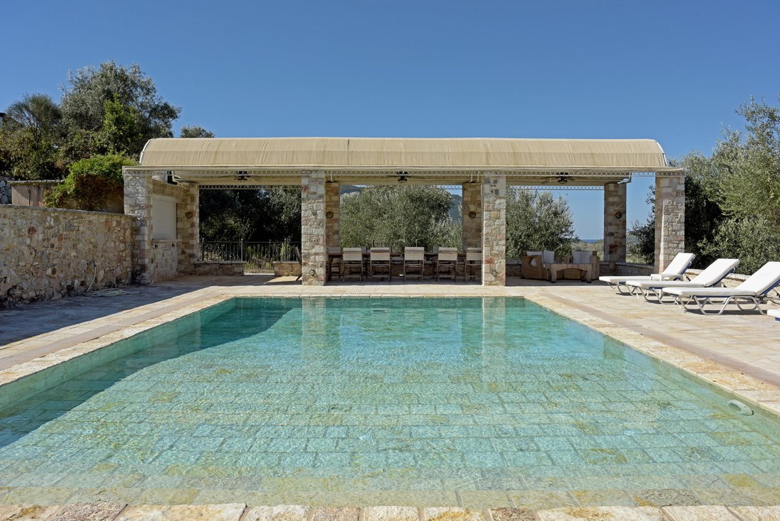 Villa in Corfu, Peloponnese, Western Greece and the Ionian, Greece 2 - 16809654