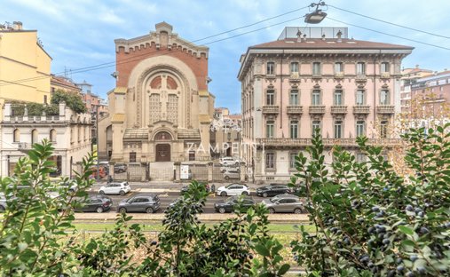 Apartment in Garibaldi - Porta Venezia, Milan, Lombardy 1