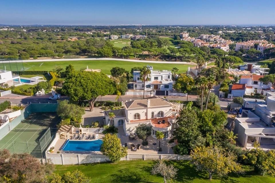 Villa in Vale do Lobo, Almancil, Portugal 5 - 16815607