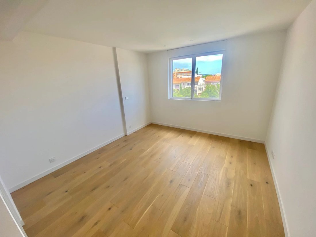 Apartment in Saint-Laurent-du-Var, Provence-Alpes-Côte d'Azur, France 5 - 16814743