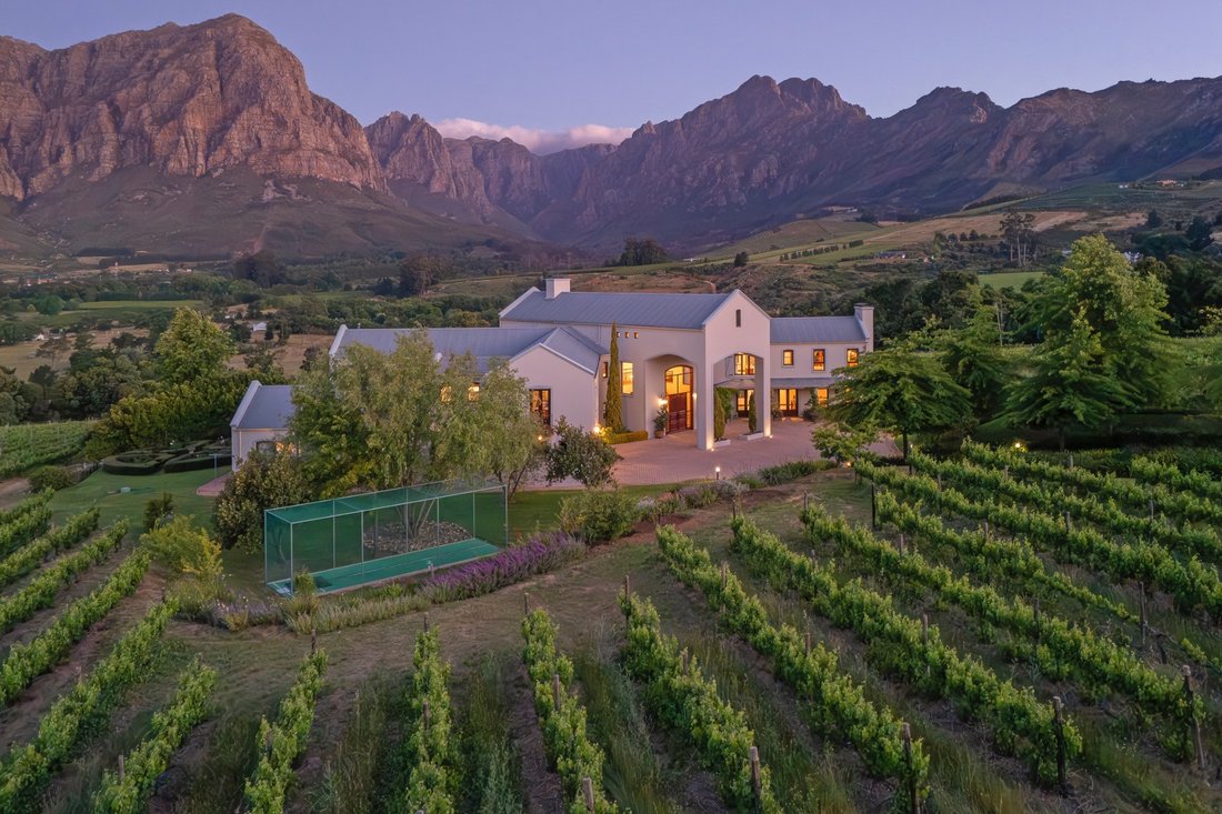 Farm Ranch in Brackenfell Süd, Northern Suburbs, Kapstadt 5 - 16816173