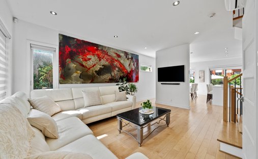 Townhouse in Saint-Lambert, Quebec, Canada 1