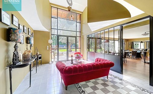 Château Villefranche De Lauragais 800.0 Sqm 12 Bedrooms