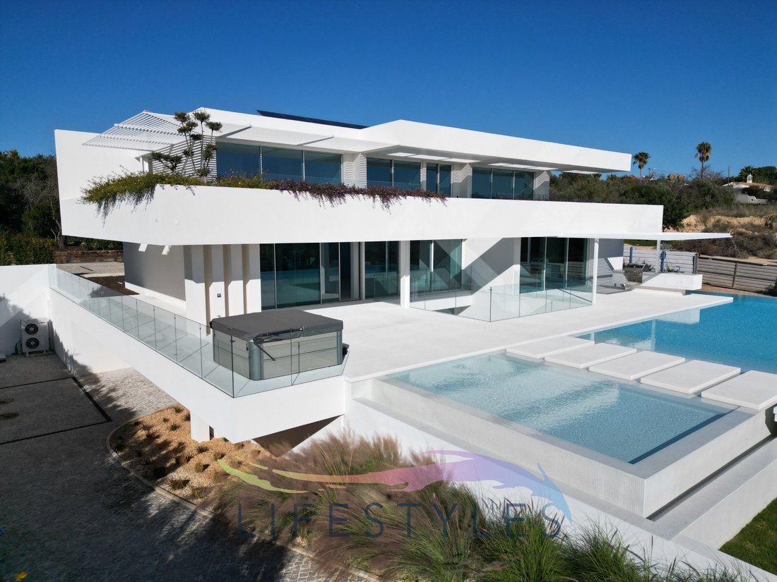 Villa in Almancil, Algarve, Portugal 1 - 16815360