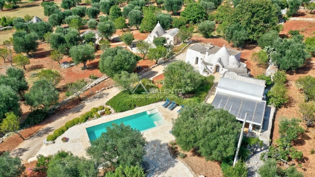 Country House in Ceglie Messapica, Apulia, Italy 2 - 16631365