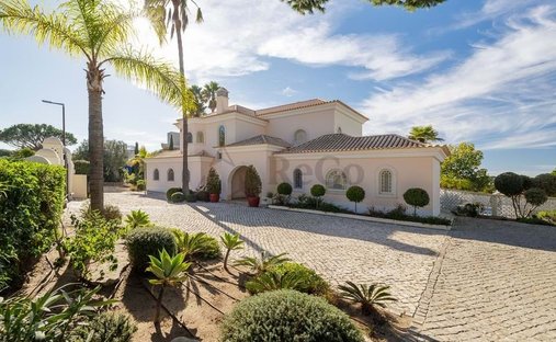Villa in Vale do Lobo, Almancil, Portugal 1