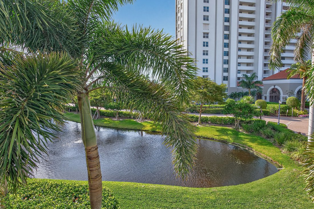 Condo in Naples, Florida, United States 1 - 16814236