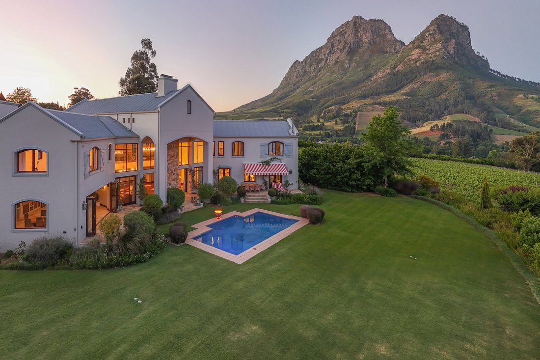 Farm Ranch in Brackenfell Süd, Northern Suburbs, Kapstadt 3 - 16816173