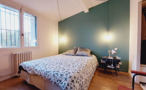 Splendid 19th Century Château, Renovated And Full Of Timeless Charm, Located Just Outside Bordeaux