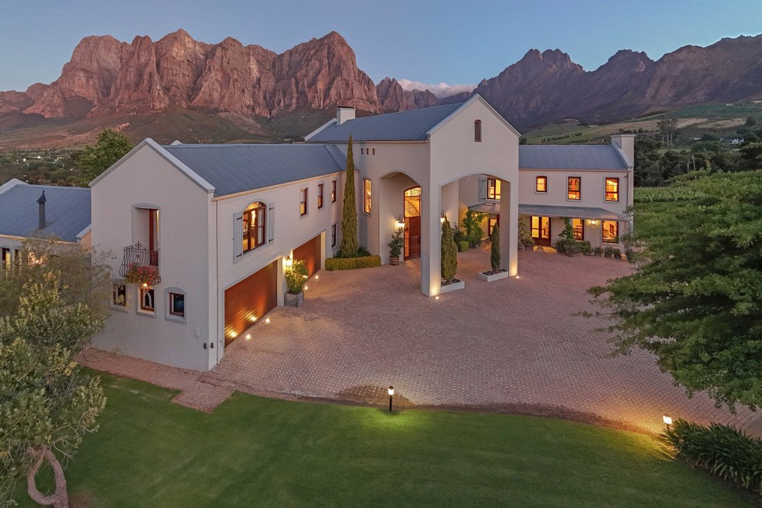 Farm Ranch in Brackenfell Süd, Northern Suburbs, Kapstadt 2 - 16816173