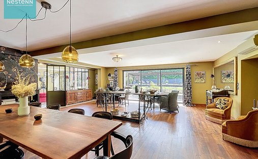 Château Villefranche De Lauragais 800.0 Sqm 12 Bedrooms