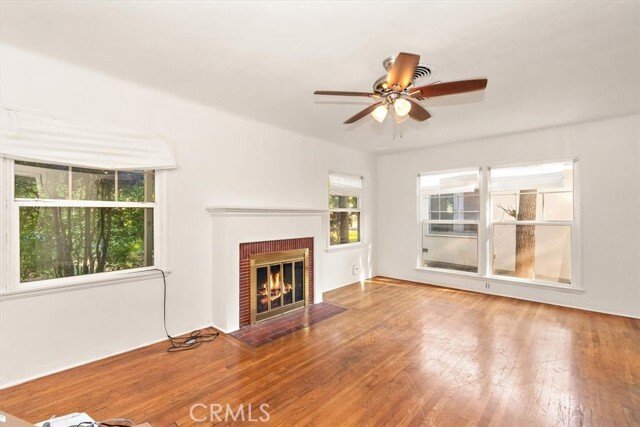 Los Angeles, California, United States 3 - 16815236
