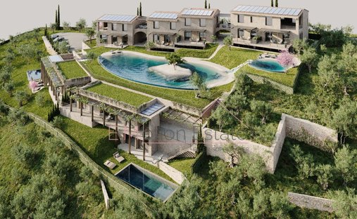 Penthouse in Torri del Benaco, Veneto, Italy 1