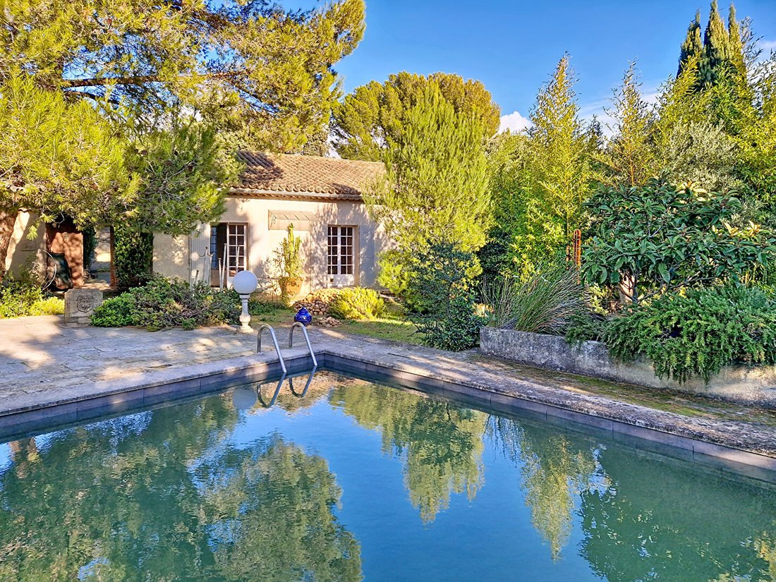 Villa in Montagne des Chèvres, Villeneuve-lès-Avignon, France 1 - 16818578