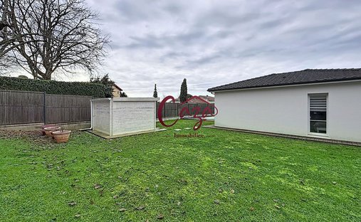 Castle for Sale in Fargues-Saint-Hilaire, Nouvelle-Aquitaine, France