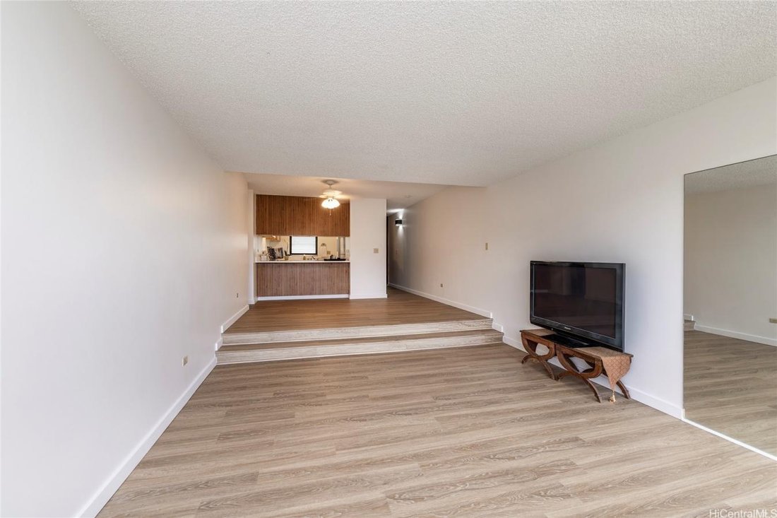 Condo in Honolulu, Hawaii, United States 2 - 16818690