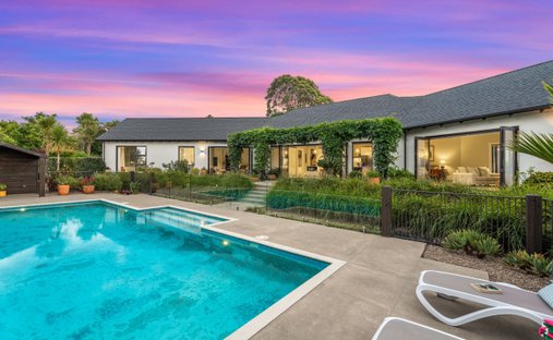 Land in Coatesville, Auckland, New Zealand 1