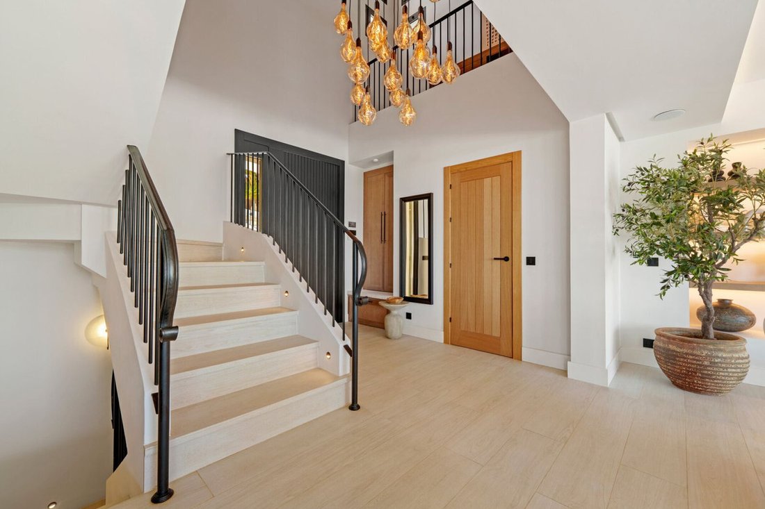 Villa in Marbella, Andalusia, Spain 5 - 16602824
