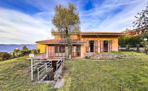 House in Torri del Benaco, Veneto, Italy 1