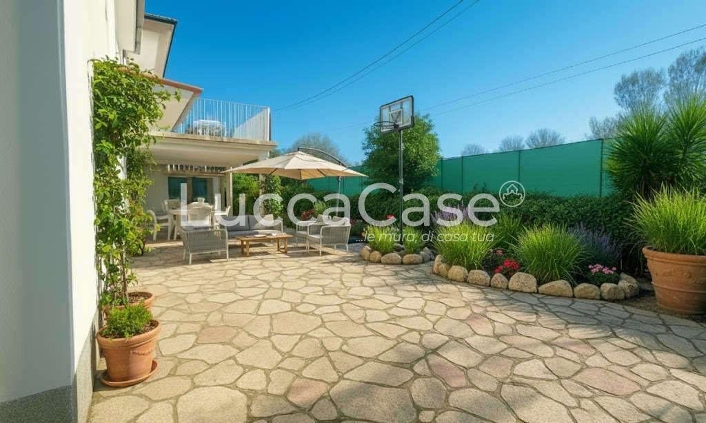 Villa in Historic Center, Lucca, Tuscany 4 - 16815870