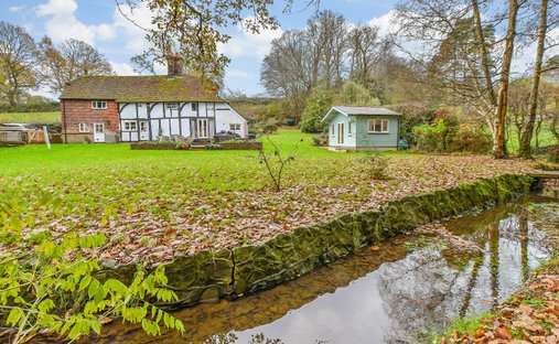 House in Modest Corner, Tunbridge Wells, England 1