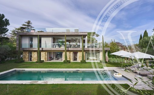 Villa in Ponteil, Antibes, France 1