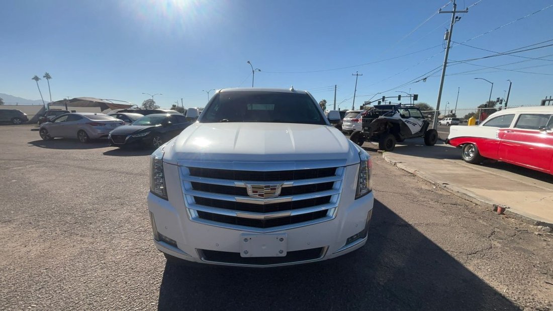 Suv in Avondale, AZ, United States 1 - 16819117
