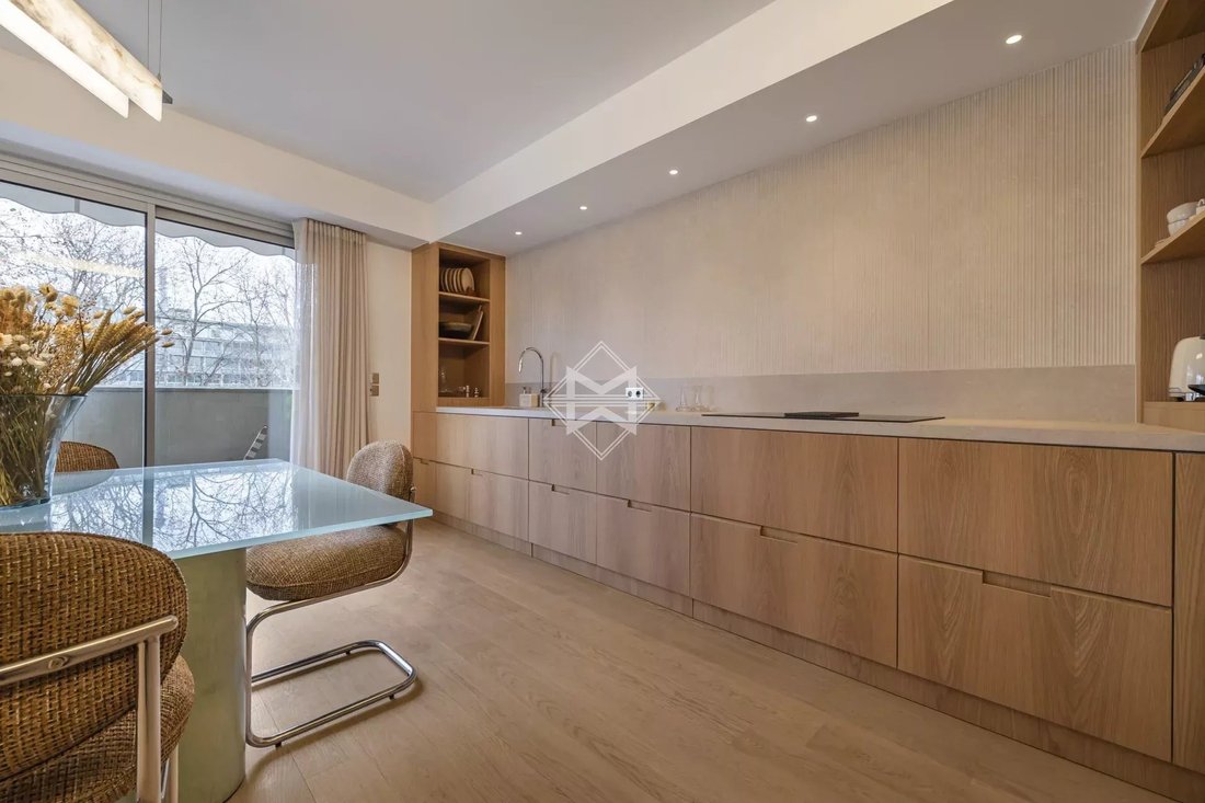 Apartment in Ecole Militaire, Paris 7e Arrondissement, Paris 4 - 16814456