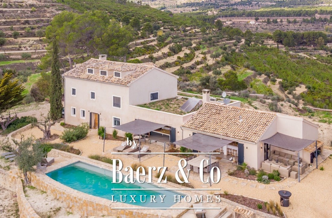 Finca in la Torre de les Macanes / Torremanzanas, Valencian Community, Spain 1 - 16305729
