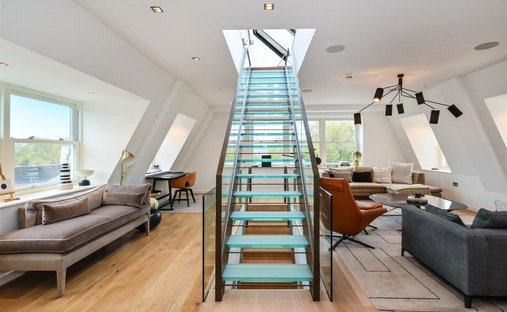 Penthouse in WC2, Westminster, England 1